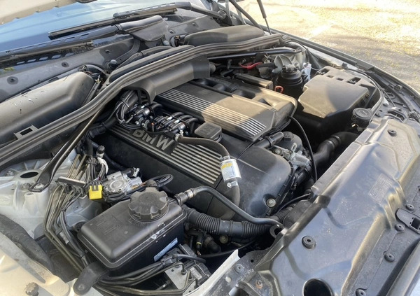 BMW Seria 5 cena 17999 przebieg: 246000, rok produkcji 2004 z Łódź małe 37